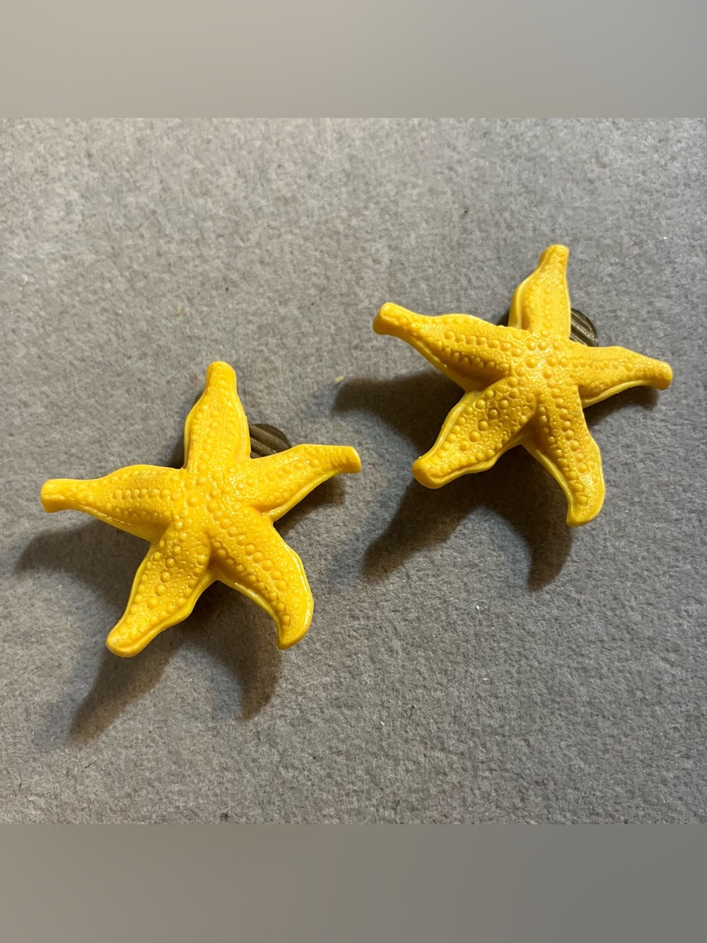 Vintage Yellow Starfish Clip On Earrings Summer Vacation Kitsch Beach